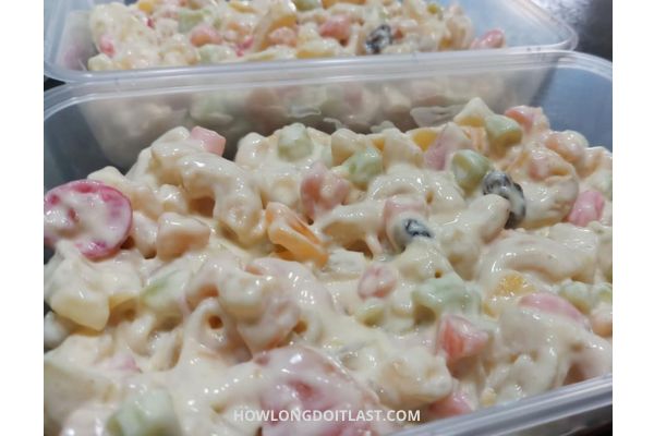 How long do freshly made macaroni salad last