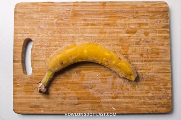 How long do Frozen Bananas last? (Peeled & Unpeeled)